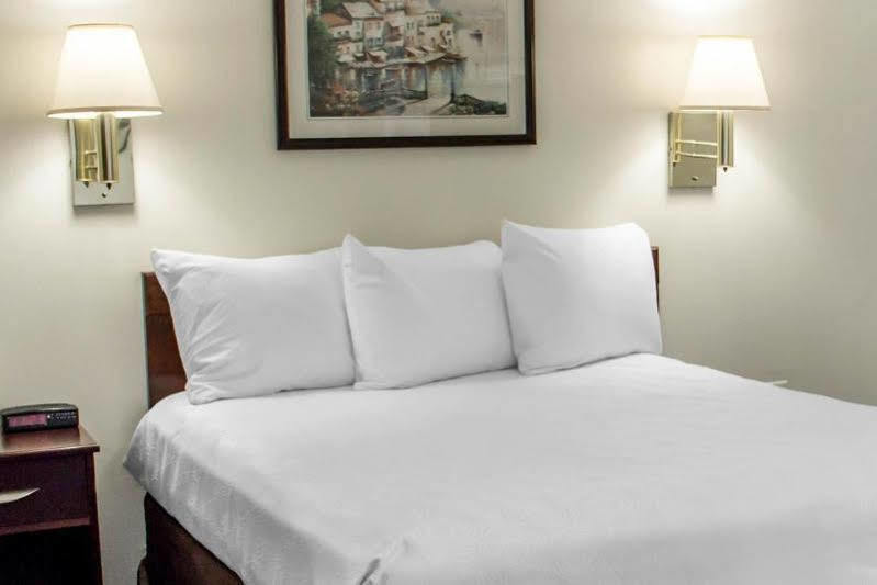 Motel 6-Greensboro, Nc - I-40 Ngoại thất bức ảnh